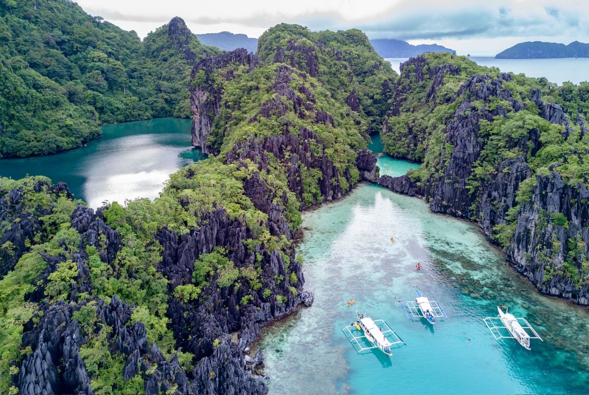 El Nido Palawan Island hopping adventures Philippines 